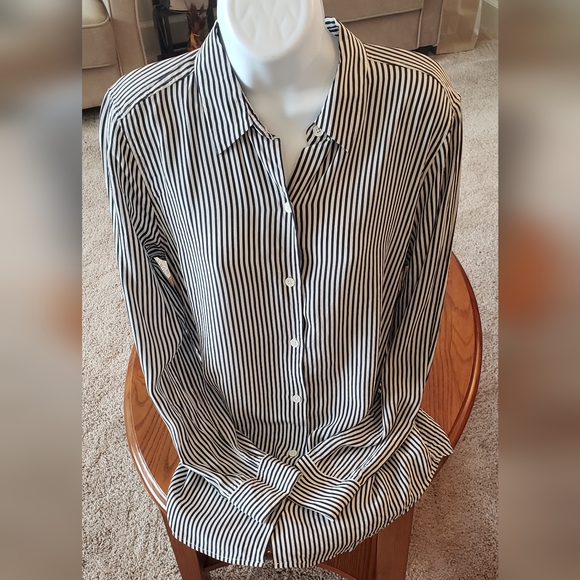 Equipment Tops - Equipment silk blk/white pinstripe blouse, size M
